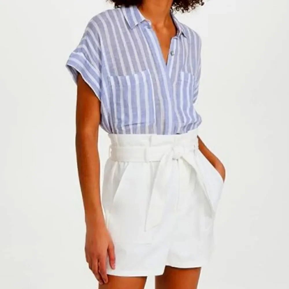 BB DAKOTA STEVE MADDEN white seaside paperbag shorts, large